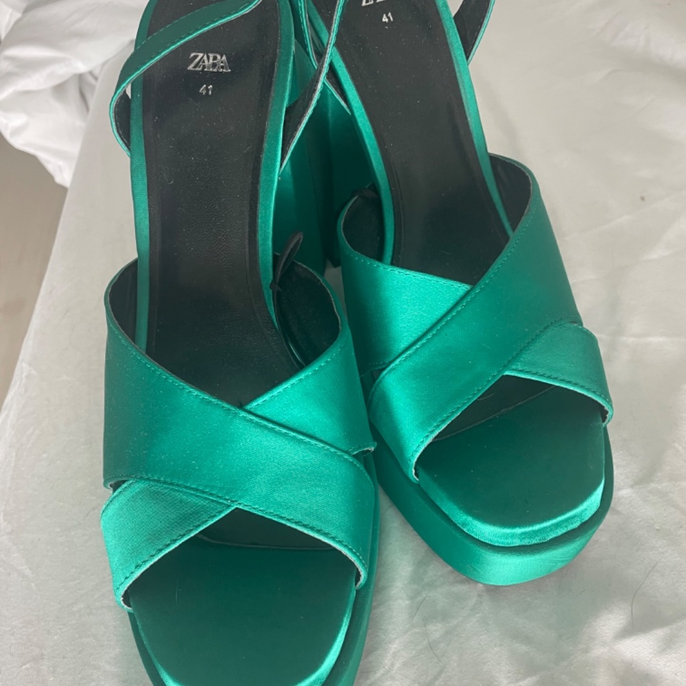 Green Emerald Satin Platform Chunk Heel Zara - Picture 5 of 5
